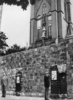 Mauerbau / Mauer vor der Versöhnungskirche