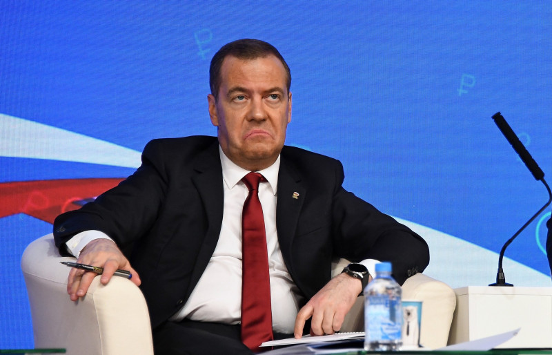 Dimitri Medvedev la un forum economic din Rusia