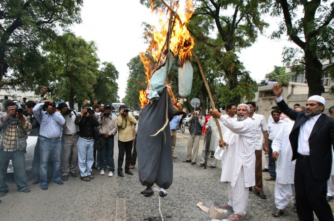salman rushdie demonstratie pakistan 2007 profimedia-0021617618