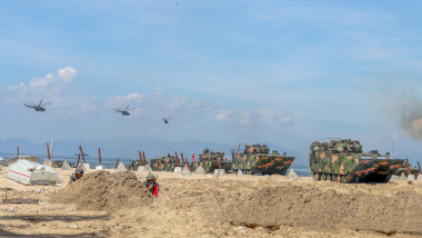 Exerciții militare în China