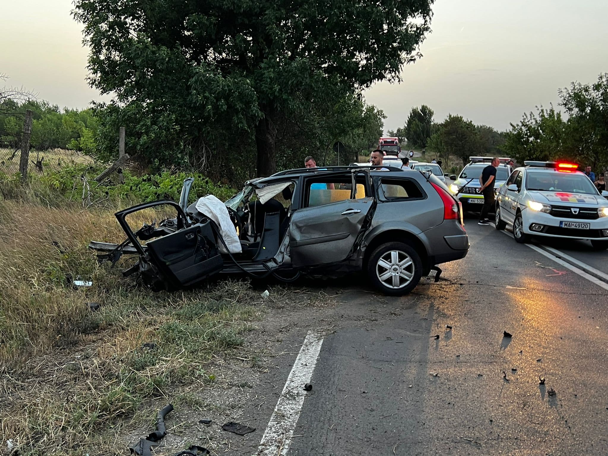 Accident grav lângă București: Doi copii și doi adulți au murit