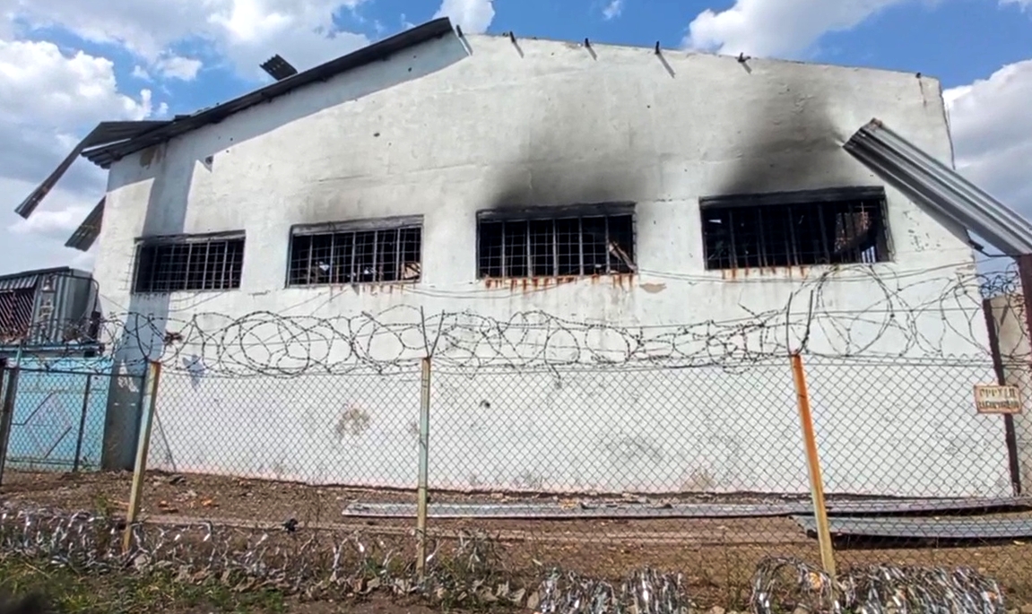 Rusia are cel puțin 21 de centre unde închide prizonieri de război și triază populația ucraineană înainte de a o deporta (raport)