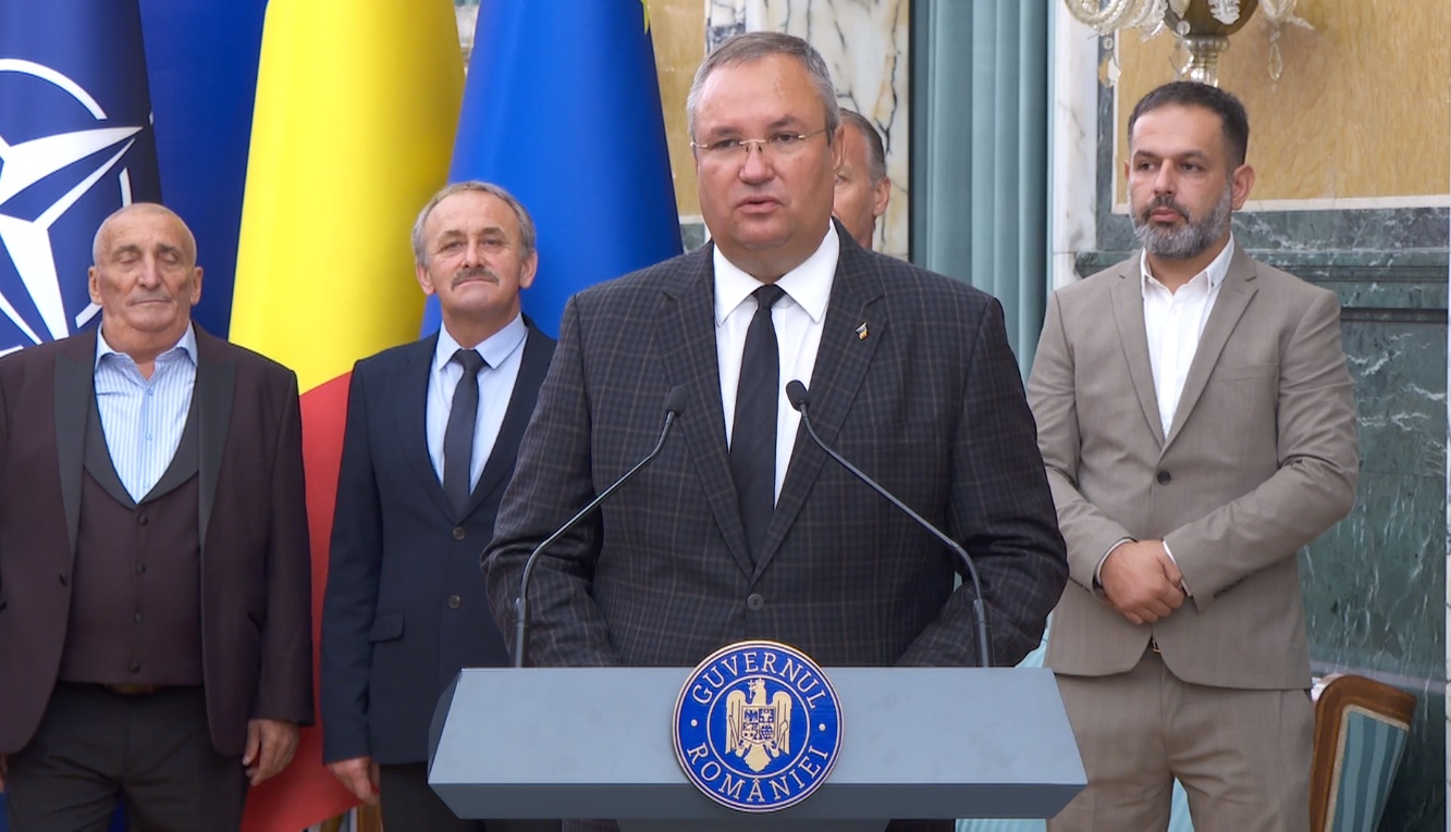 Ciucă: Am semnat primele contracte din programul „Anghel Saligny”. Nu trebuie să ținem cont de culoarea politică