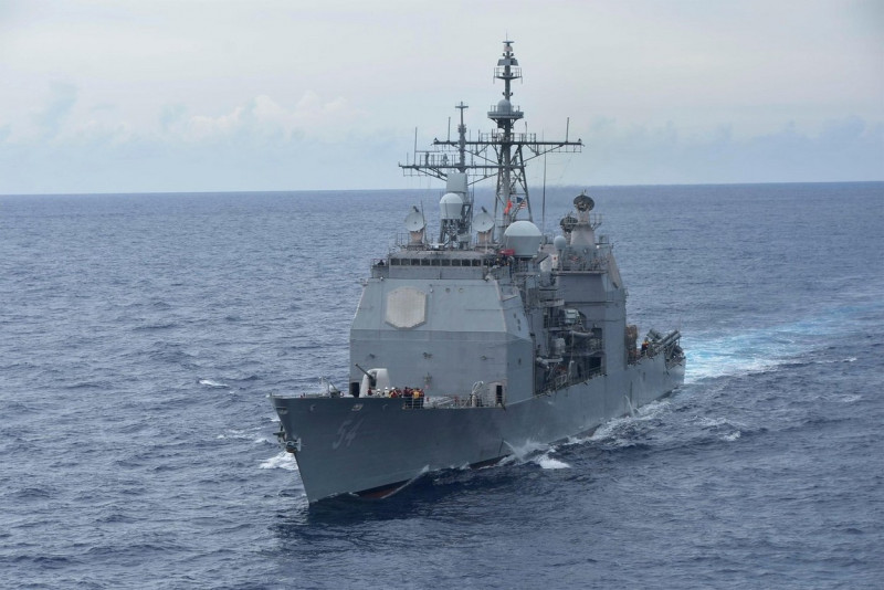Philippine Sea, United States. 02 August, 2022. The U.S. Navy Ticonderoga-class guided-missile cruiser USS Antietam during routine operations, August 2, 2022 in the Philippine Sea. Credit: MCS Christopher Bosch/Planetpix/Alamy Live News