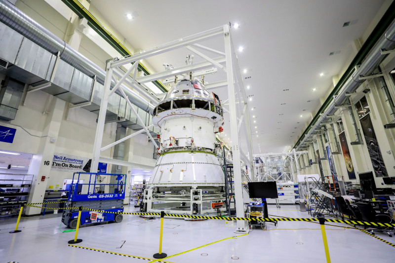Installation of Orion adapter for first Artemis lunar flight