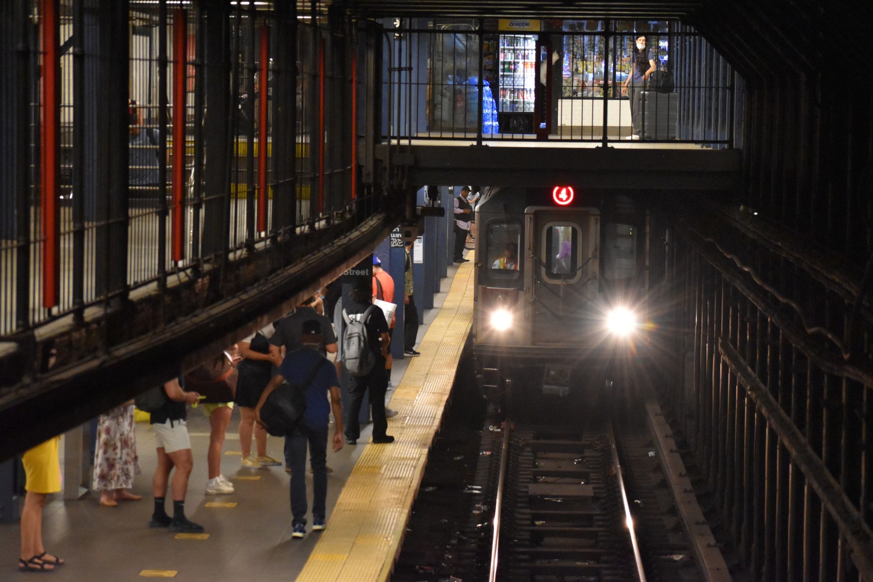 Metroul din New York cere, pentru prima dată, interzicerea accesului unui călător în întreaga sa rețea de transport