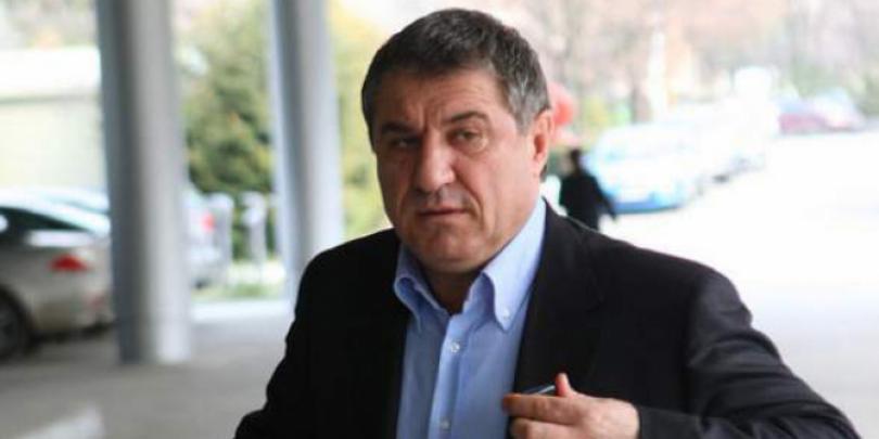 Un bărbat a reclamat că a fost agresat de Victor Becali, pentru un loc de parcare pe o stradă privată în Pipera