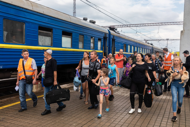 Civili Ucraina evacuare