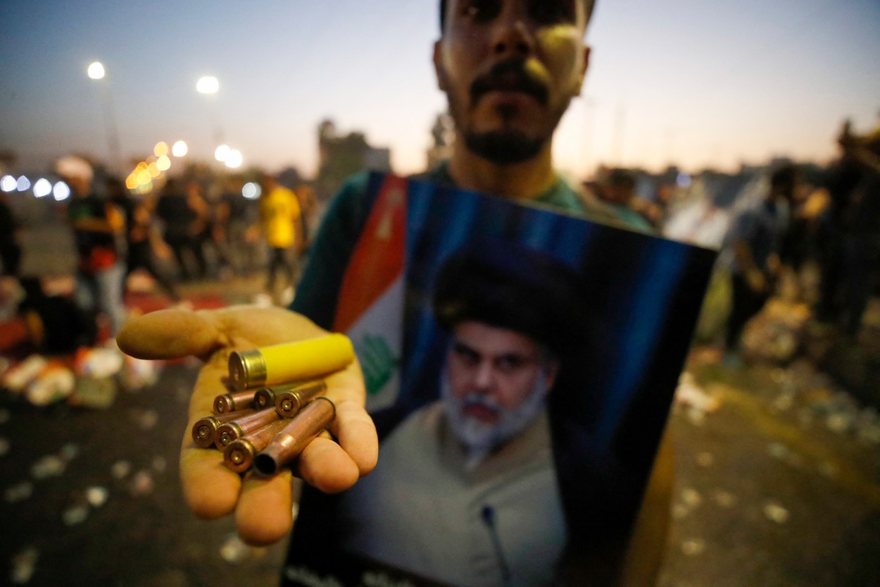 Violențe în Irak după ce influentul lider Moqtada al-Sadr și-a anunțat „retragerea definitivă”. 15 oameni au murit