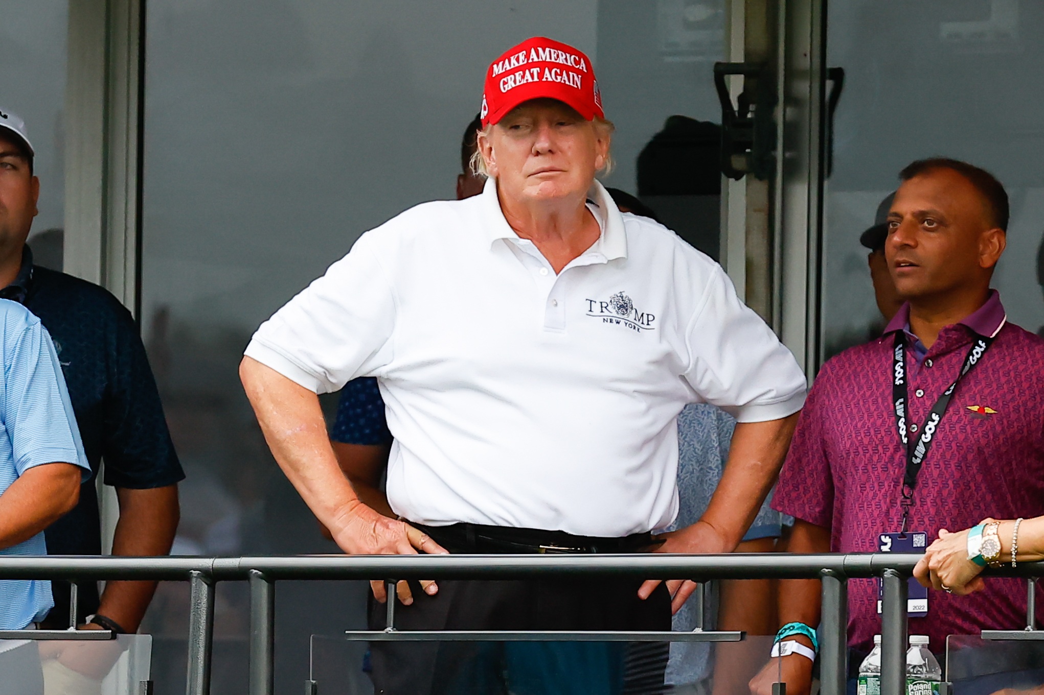 Donald Trump este acuzat de Departamentul american al Justiţiei că a ascuns sau mutat documente confidențiale