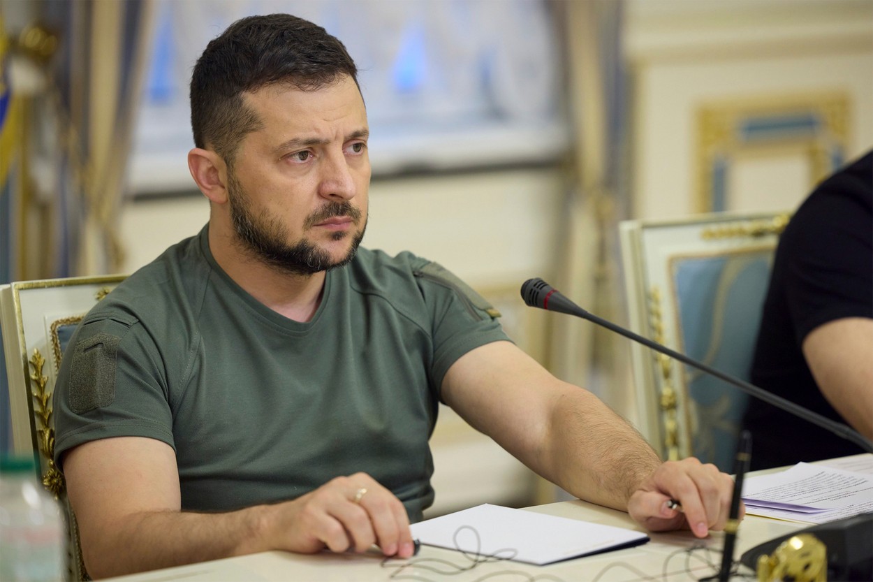 Zelenski a cerut liderilor europeni noi arme, „pentru a împiedica tancurile rusești să ajungă la Varșovia sau la Praga”