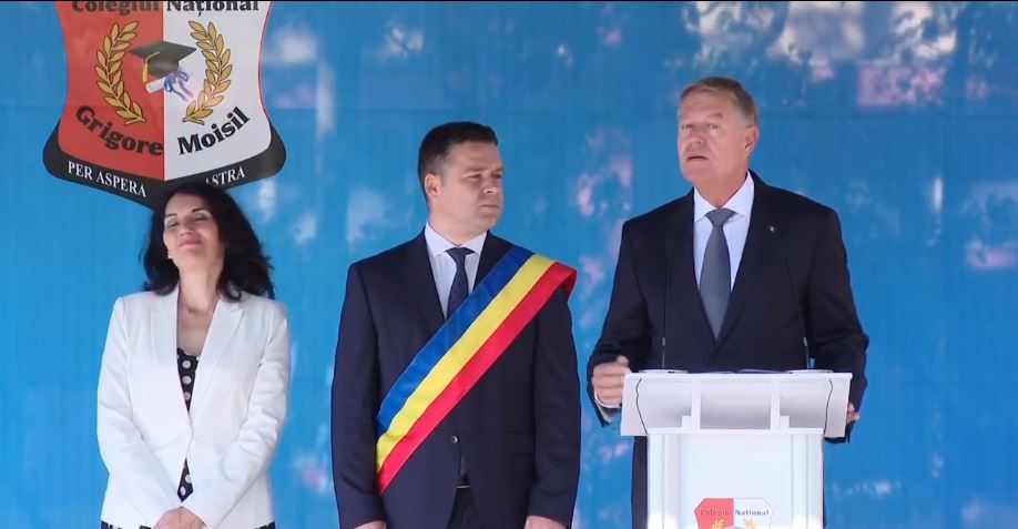 Klaus Iohannis, la deschiderea anului școlar: Contează mai puțin nota și mai mult dezvoltarea copilului