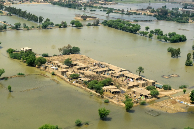 inundatii pakistan (1)