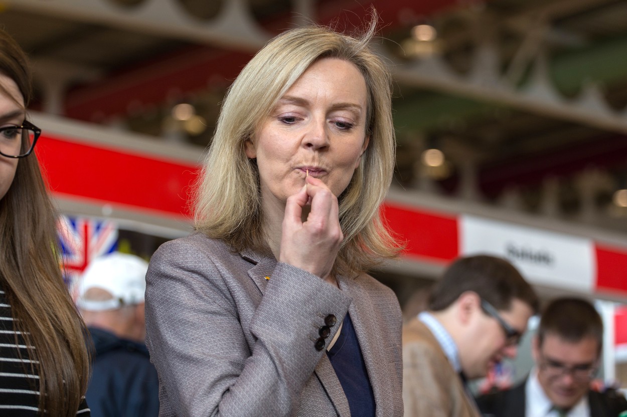 „Pensie specială” pentru Liz Truss. Aproape 10.000 de lire sterline pe lună pentru 44 de zile de mandat