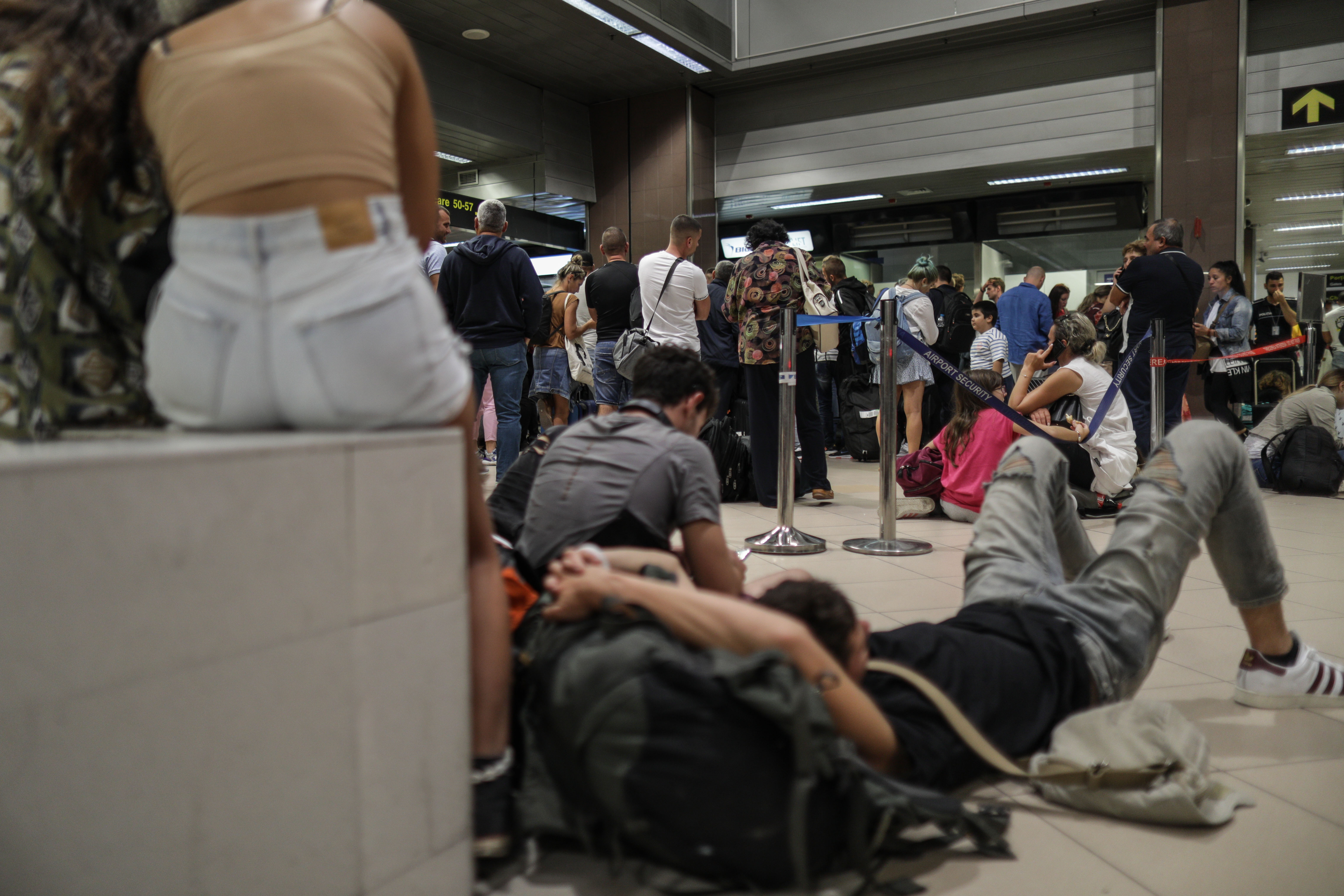 O primă cursă TAROM pleacă în această seară la Tel Aviv pentru repatrierea românilor blocați acolo