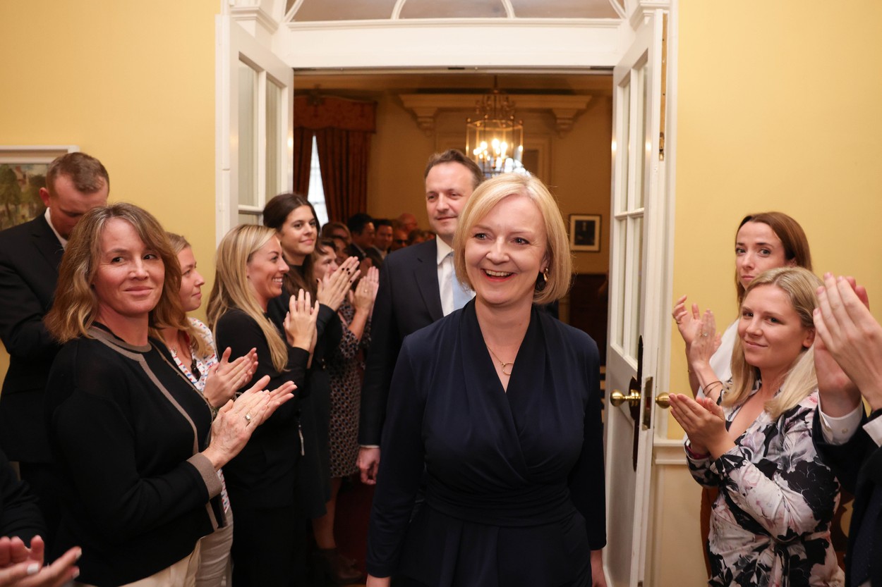Aplauze, ironii și insulte - reacțiile internaționale la numirea lui Liz Truss în funcția de premier al guvernului britanic