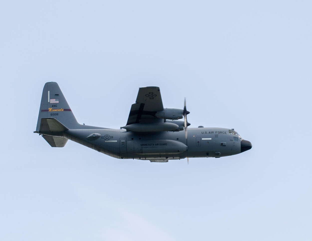 Avioane de luptă Gripen au interceptat o aeronavă C-130 a SUA care a intrat în spaţiul aerian ungar dinspre România