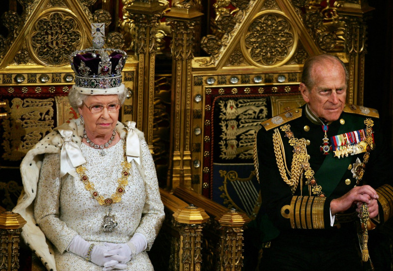 Regina Elisabeta a II-a a Marii Britanii (9)