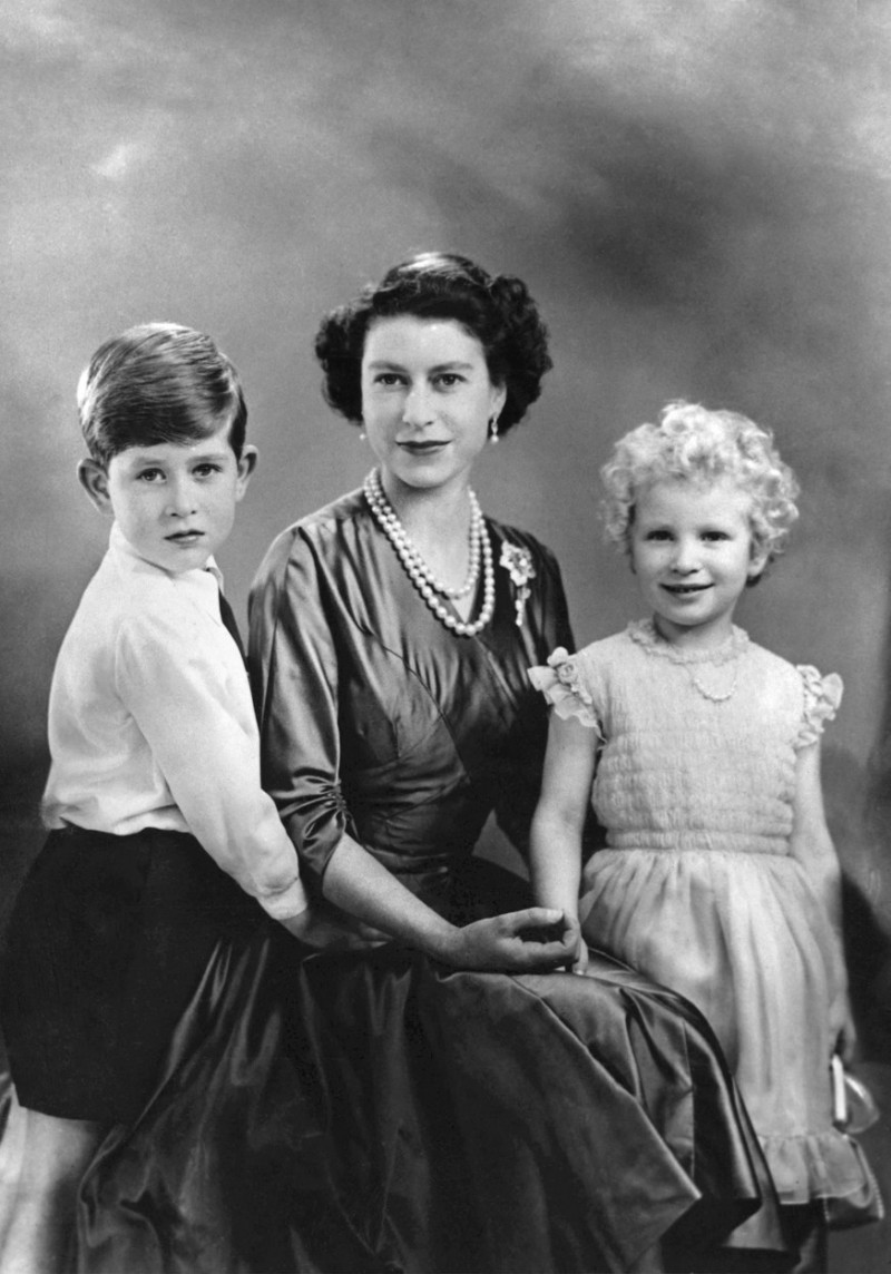 Regina Elisabeta a II-a a Marii Britanii (16)