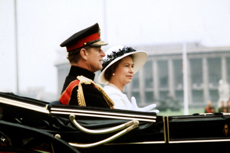 Regina Elisabeta a II-a a Marii Britanii (37)