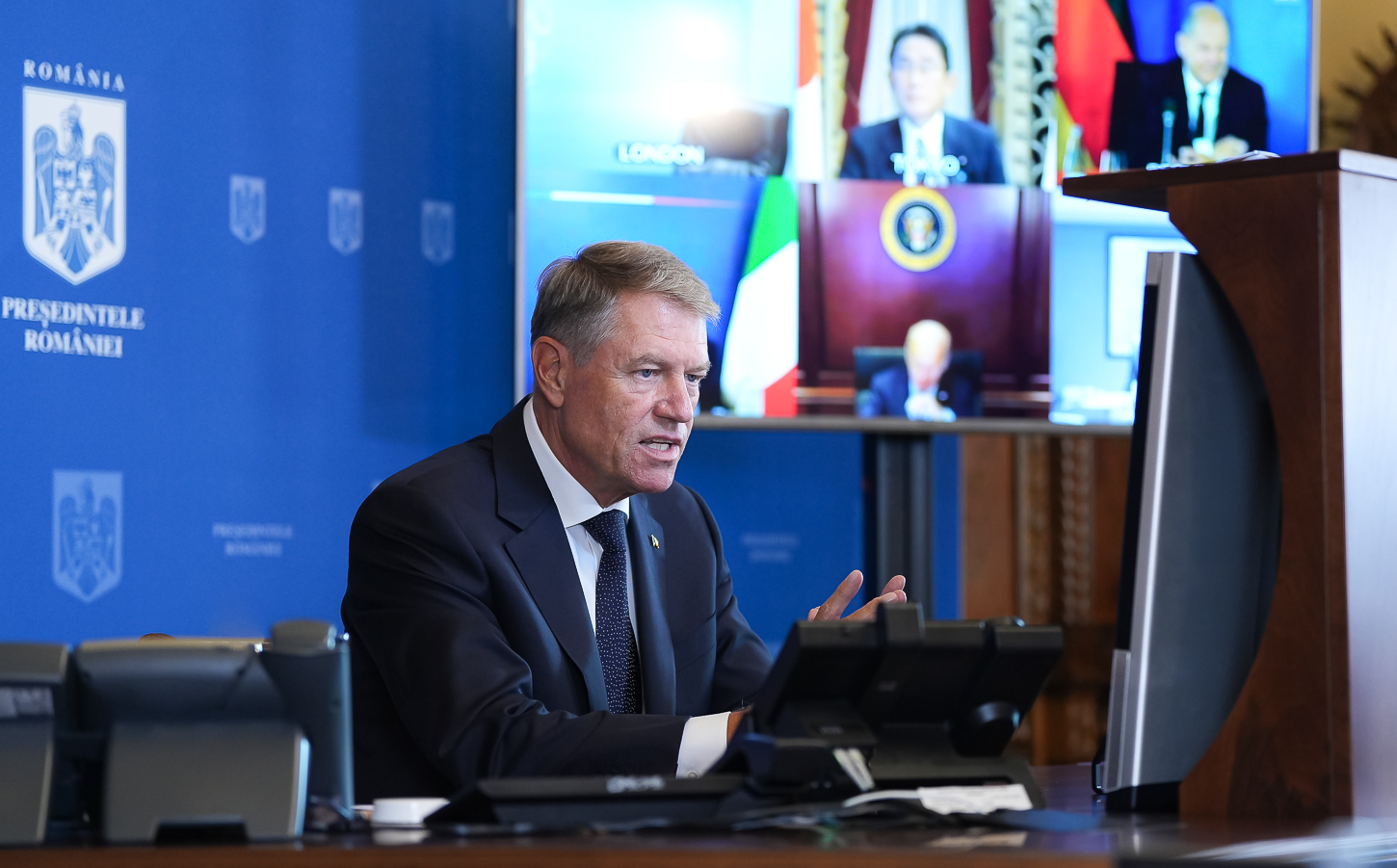 Ședință a aliaților SUA și NATO pentru susținerea Ucrainei. Ce a discutat Klaus Iohannis cu Joe Biden