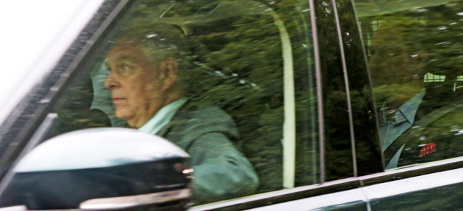 Prince William drives Prince Andrew, Sophie, Countess of Wessex and Prince Edward into Balmoral after reports that Queen Elizabeth is under 'medical supervision', Balmoral, Scotland, UK - 08 Sep 2022