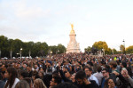 Crowds gather outside Buckingham Palace, London, UK - 08 Sep 2022
