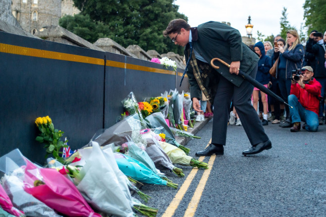 Floral Tributes for Queen Elizabeth II, Windsor, Berkshire, UK - 08 Sep 2022