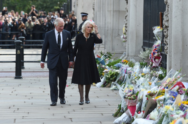 London mourns the Queen, London, London, UK - 09 Sep 2022