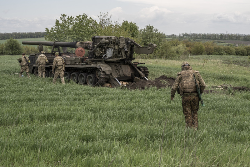 A Destroyed Ukrainian 2S7 Pion Tank Lies in a Field East of Kharkiv, Ukraine