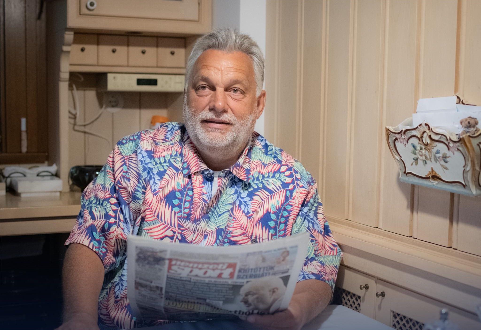 Fotografie virală cu Viktor Orban din vacanță. „A stat săptămâni întregi în vest, fără electricitate, apă, gaz, săpun”