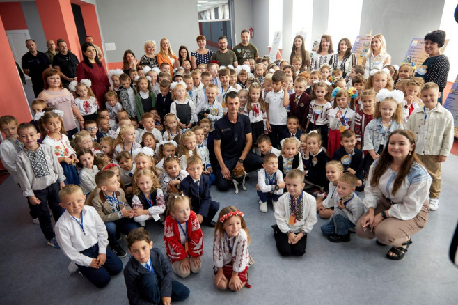 Volodymyr Zelensky, President of Ukraine, visited the children and teachers of the A. S. Makarenko specialized secondary school in Irpin, Ukraine. The school has been rebuilt after being damaged by Russian attackers. 215 educational institutions were dama