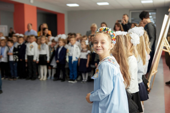 Ukranian school children. Volodymyr Zelensky, President of Ukraine, visited the children and teachers of the A. S. Makarenko specialized secondary school in Irpin, Ukraine. The school has been rebuilt after being damaged by Russian attackers. 215 educatio