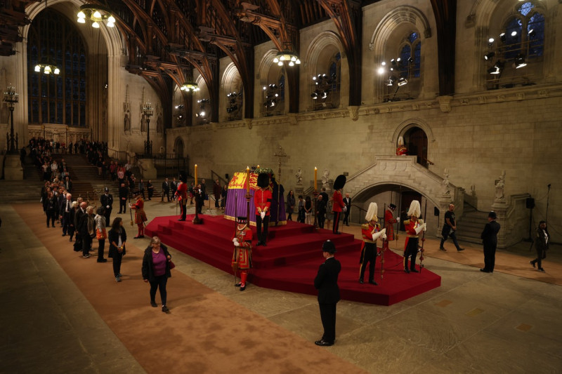 The Queen’s coffin lies in state in Westminster Hall as members of the public file past