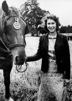 Regina Elisabeta a II-a a cultivat o iubire pentru cai în copilărie, pasiunea a crescut în fiecare an și s-a stins doar odată cu dispariția suveranei. Foto Profimedia Images (24)