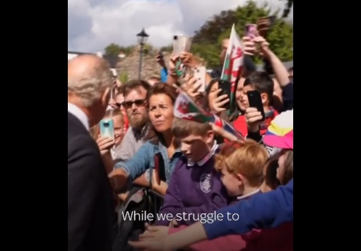 Reacția Regelui Charles când un britanic îl ia la rost: "Ne chinuim să ne încălzim locuințele, trebuie să plătim și parada voastră"