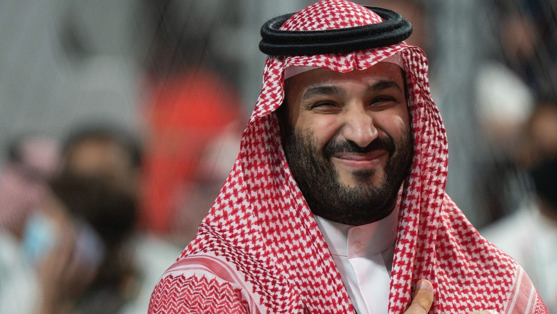 Mohammad bin Salman zâmbește