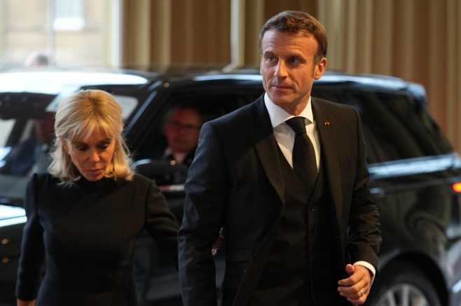 Macron Brigitte Londra Regina Elisabeta a II-a