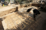 Un fermier palestinian a descoperit un mozaic bizantin