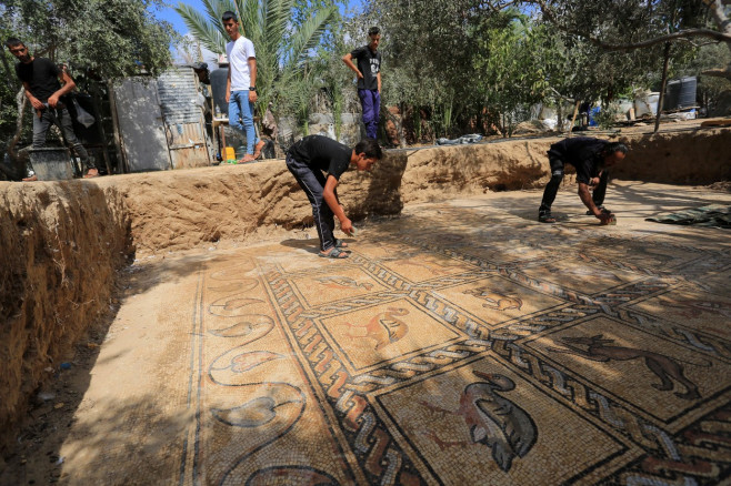 Un fermier palestinian a descoperit un mozaic bizantin