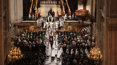 slujba religioasa in st paul cathedral