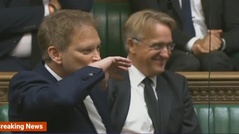 grant shapps parlamentar britanic regina - captur