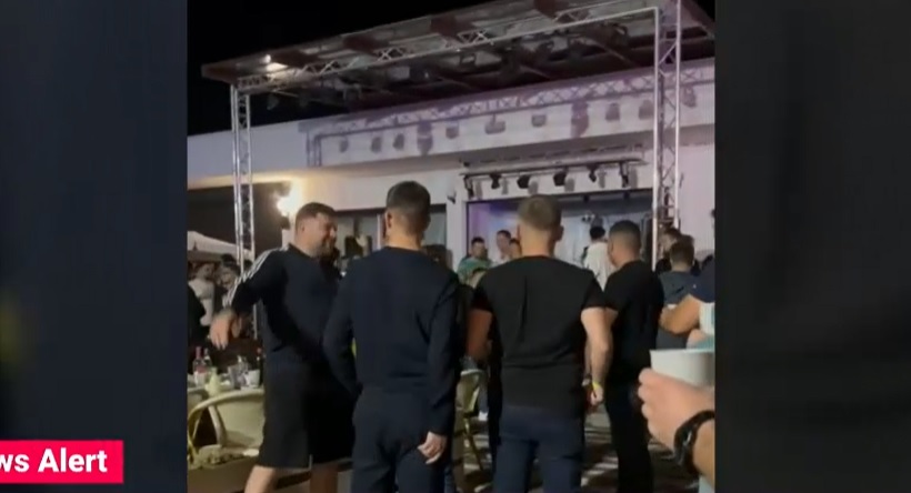 Tinerii liberali au făcut petrecere la mare cu înjurături la adresa PSD. Șefa TNL: Îmi cer scuze pentru comportamentele inacceptabile