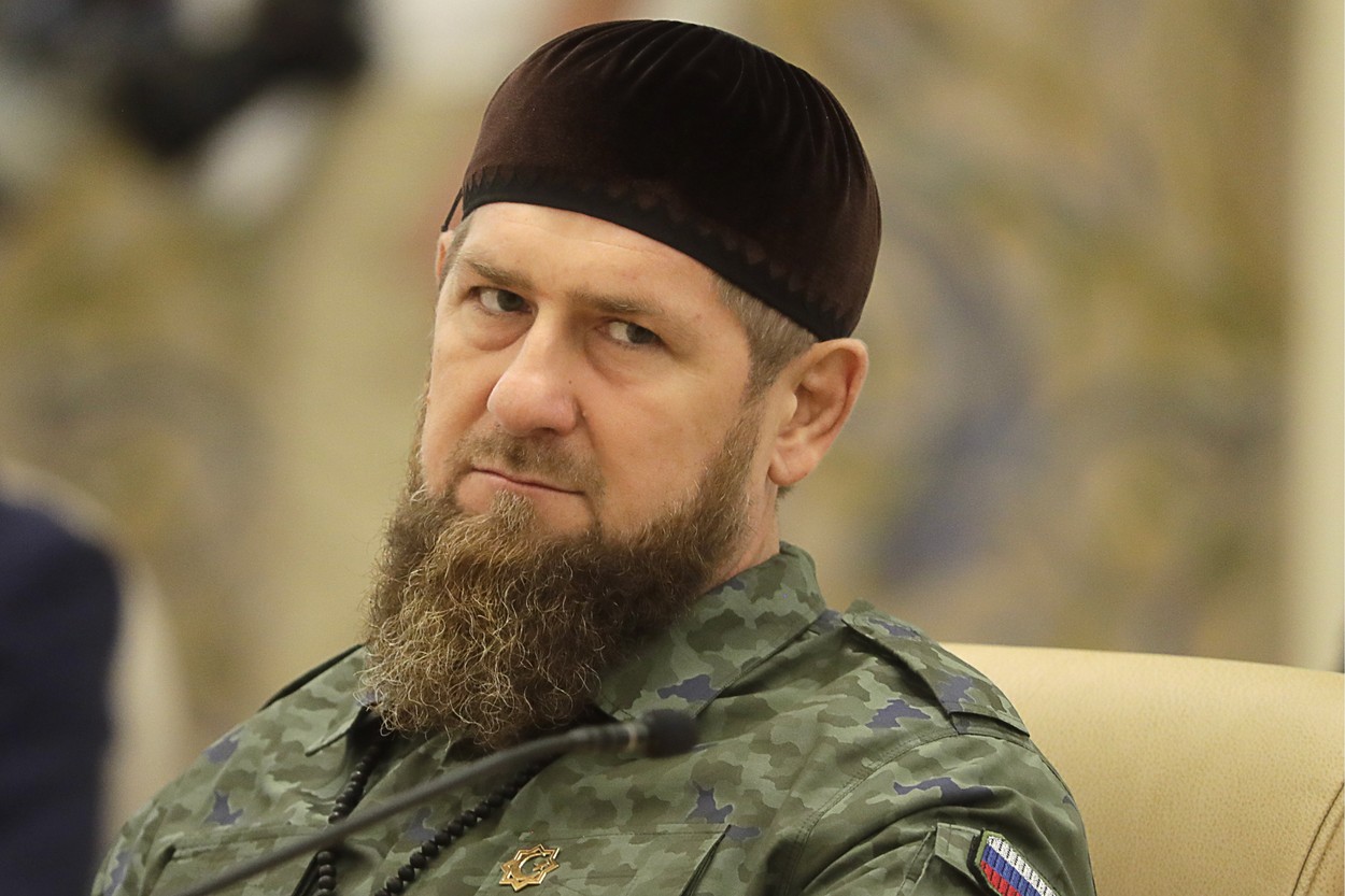 Aliatul lui Putin, seful armatei cecene, Ramzan Kadîrov are un sac