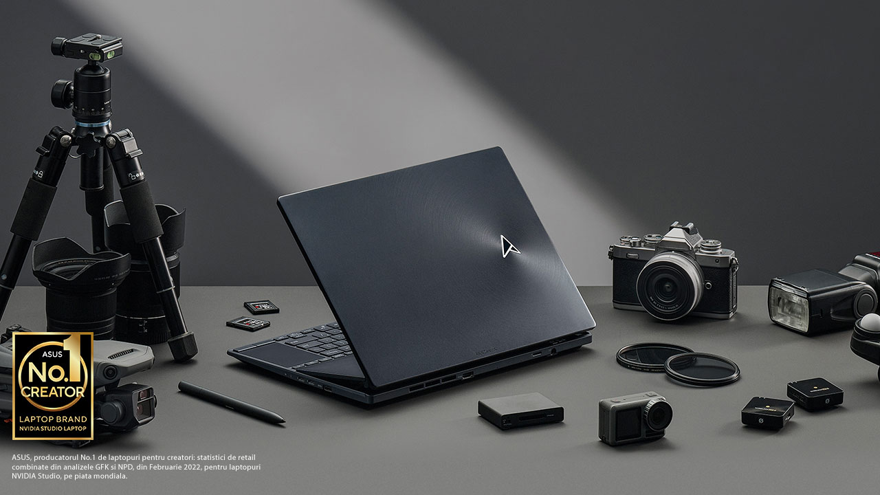 (P) Zenbook Pro 14 Duo OLED (UX8402): 120 Hz pe toate fronturile
