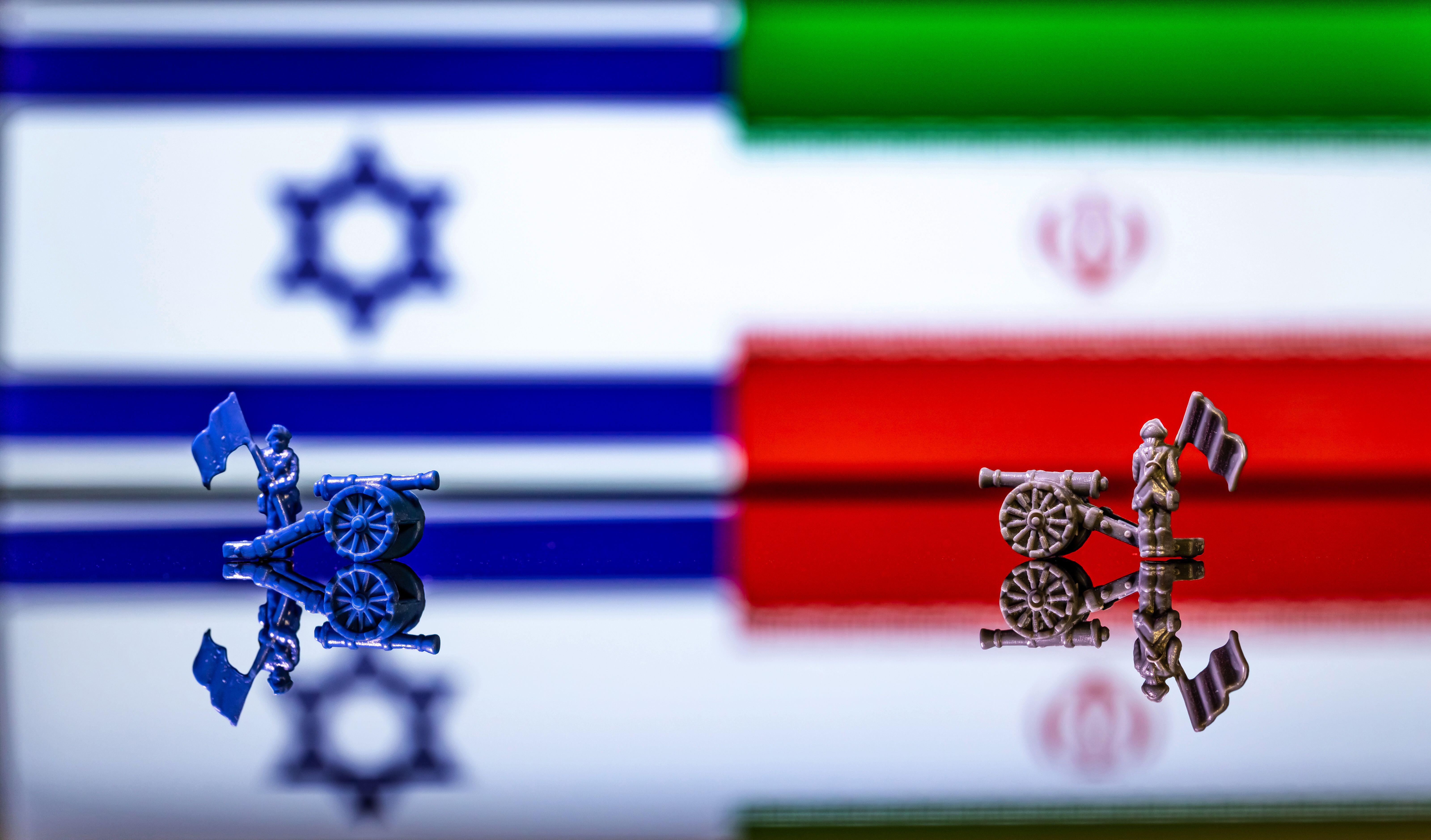 Iranul spune că a dezvoltat o dronă „sinucigaşă” proiectată să lovească Tel Aviv şi Haifa
