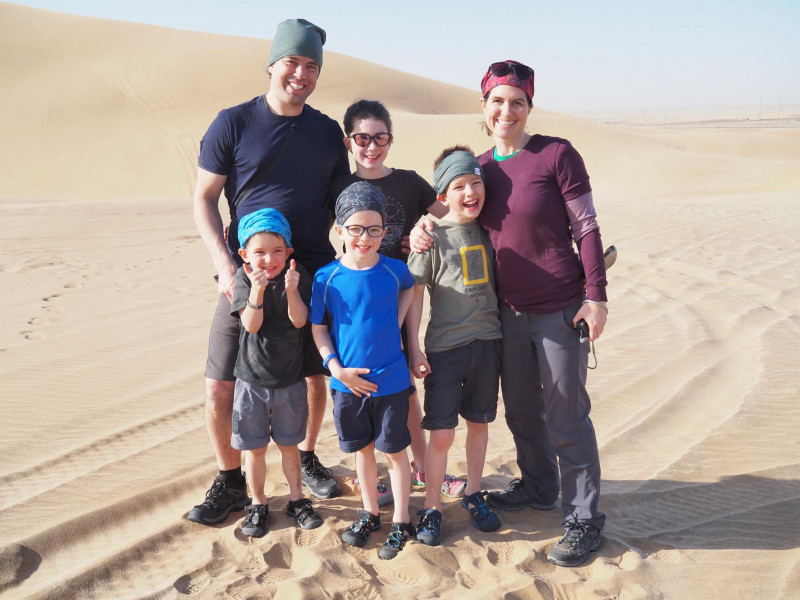 O familie din Canada a pornit într-un tur al lumii (36)