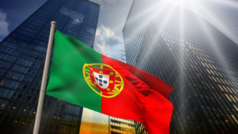 Drapelul Portugaliei.