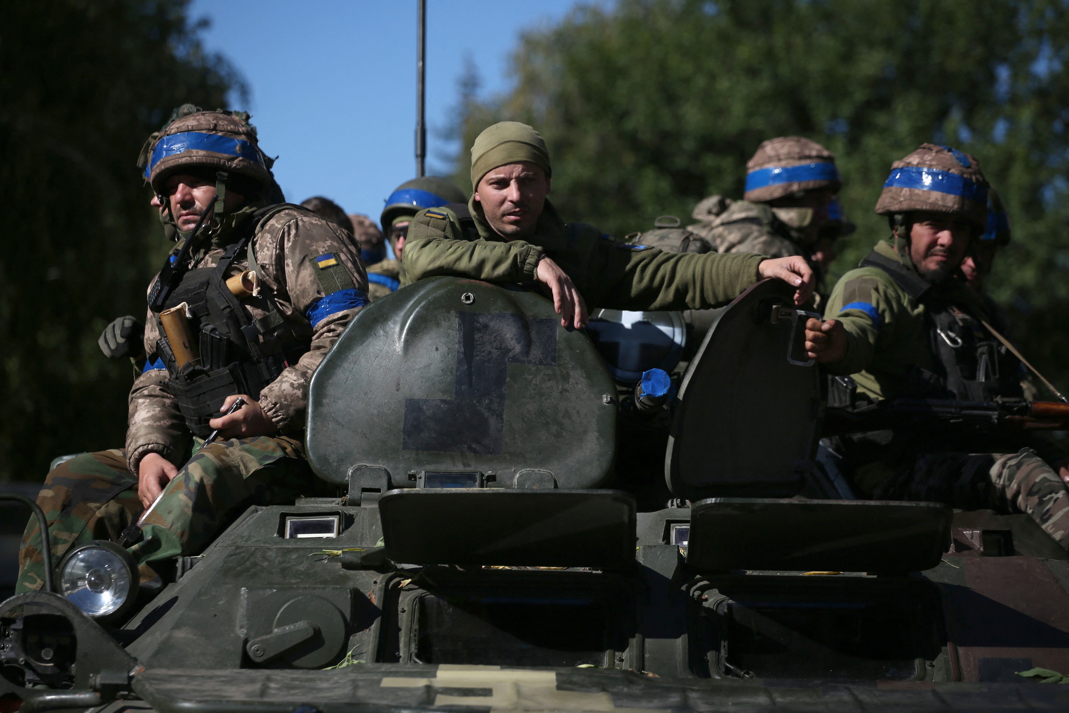 Ucraina recunoaște că a pierdut peste 9.000 de militari în război. Rușii atacă baraje în Donețk pentru a stopa avansul Kievului