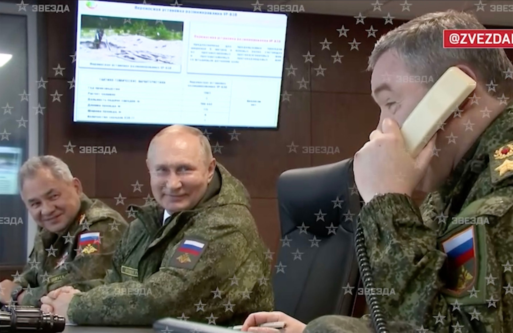 Putin, ca Hitler: a refuzat retragerea din Herson, propusă de generalii săi și se implică tot mai mult în deciziile militare strategice
